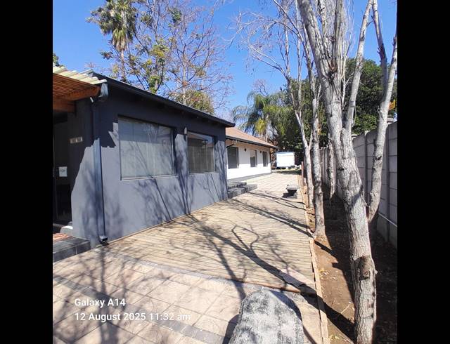 187M² OFFICE FOR SALE IN BO-DORP